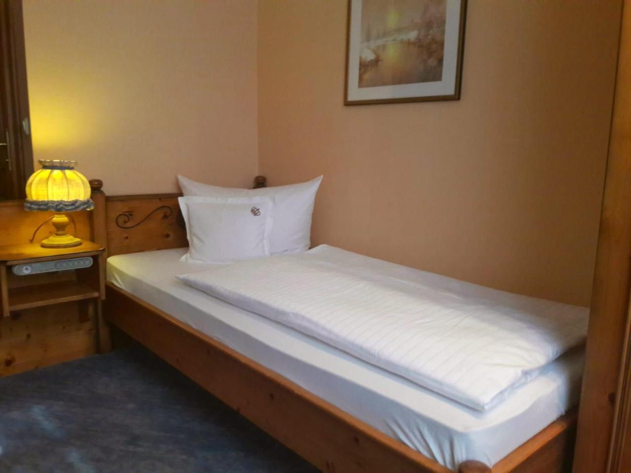 Hotel Zur Krone Bad Bruckenau Bagian luar foto